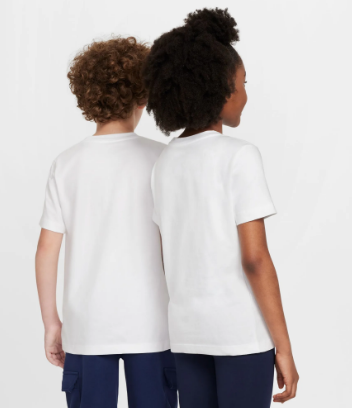 t-shirt nike da bambino 