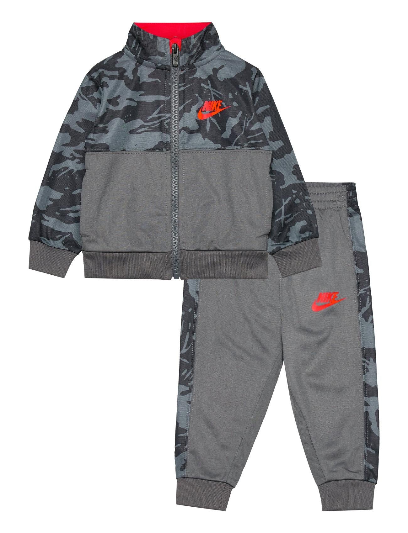 tuta bambino 66J810M19 Nike