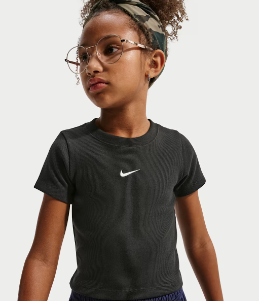 t-shirt nike da bambina 