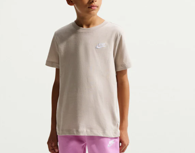 t-shirt nike da bambino 