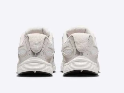 Scarpe nikeRNR unisex HQ6411102 Nike